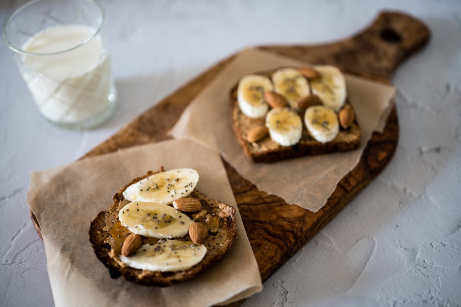 Homemade Almond Milk (5 Minutes + Soak)