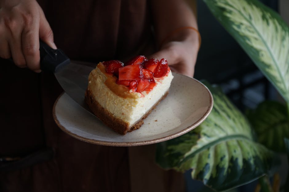 No-Bake Vegan Cheesecake (Creamy Cashew, 30 Minutes + Set)