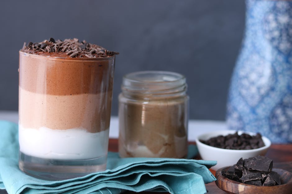 Vegan Chocolate Mousse (Silky, 4 Ingredients, 15 Minutes)